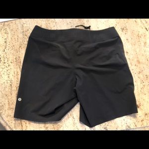Men’s 34 inch Lululemon Shorts
